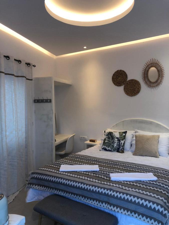Oldtown Suites Fira Экстерьер фото