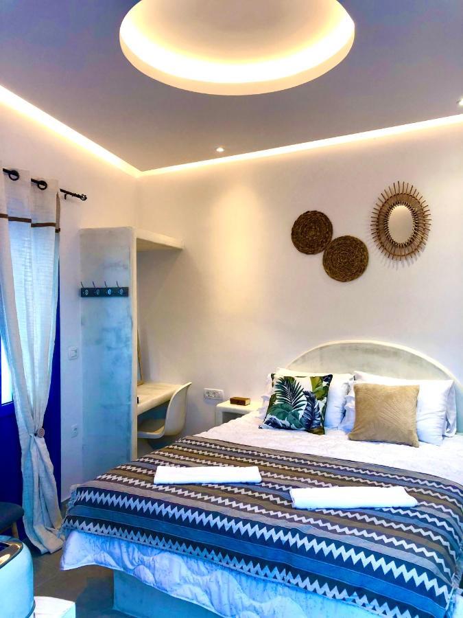 Oldtown Suites Fira Экстерьер фото