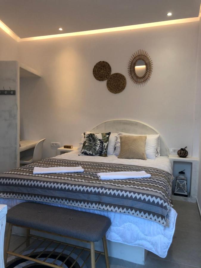 Oldtown Suites Fira Экстерьер фото