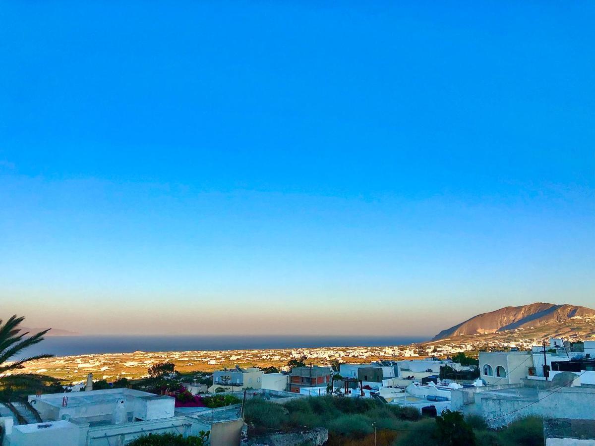Oldtown Suites Fira Экстерьер фото