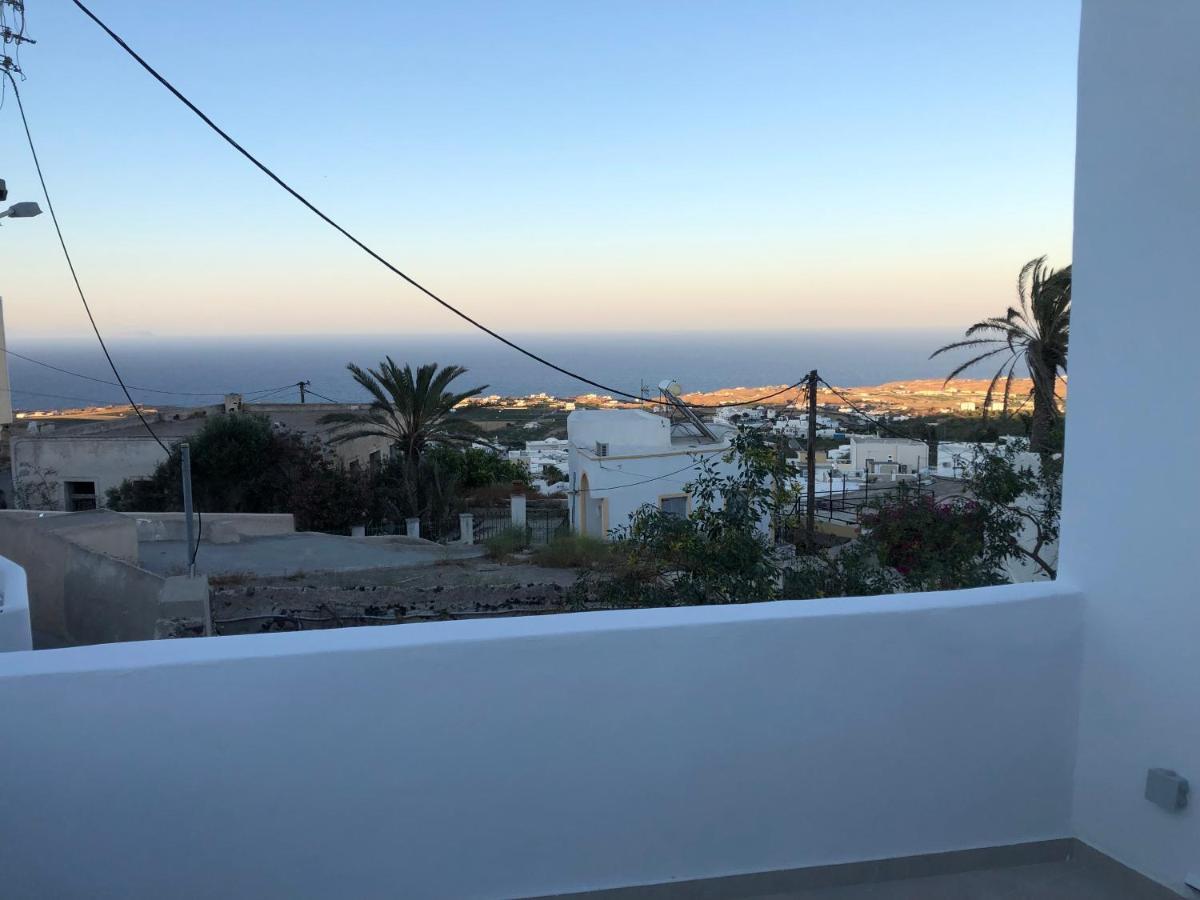 Oldtown Suites Fira Экстерьер фото