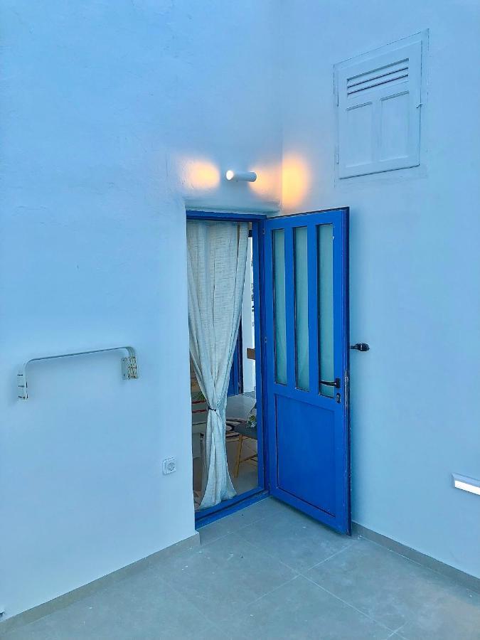 Oldtown Suites Fira Экстерьер фото