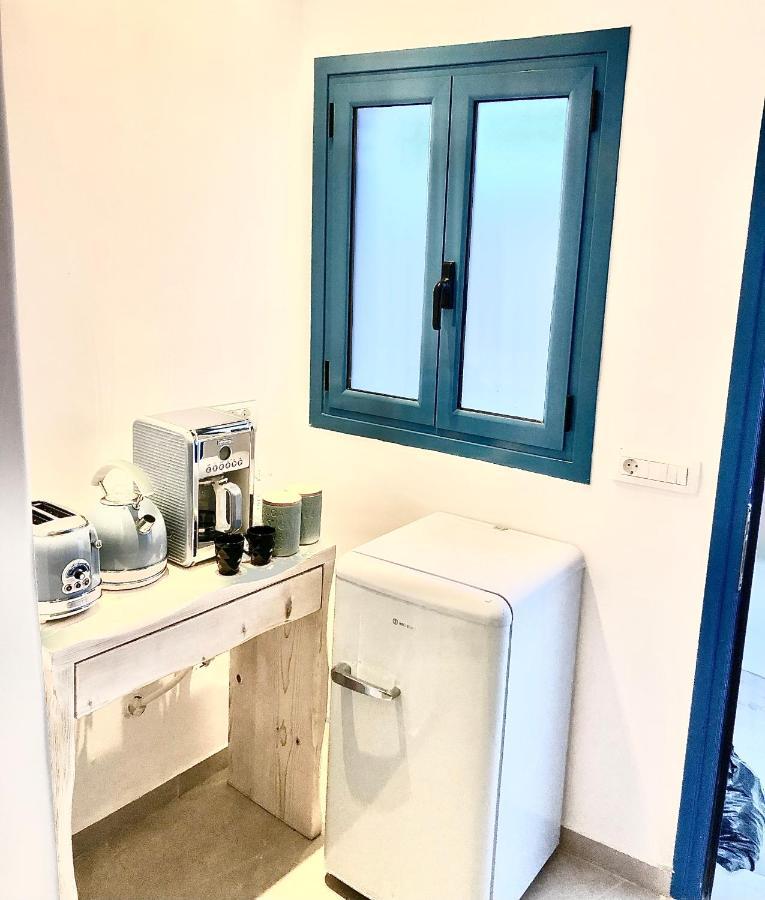 Oldtown Suites Fira Экстерьер фото