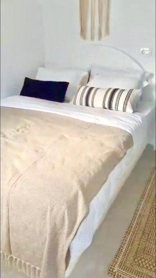 Oldtown Suites Fira Экстерьер фото