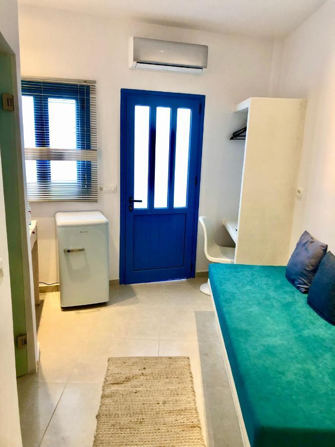 Oldtown Suites Fira Экстерьер фото